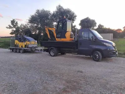 Usługi Minikoparką, Miniładowarką, Wywrotką, Glebogryzarką separacyjną, Odśnieżanie Warszawa